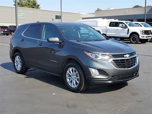 Used 2021 Chevrolet Equinox LT image 2