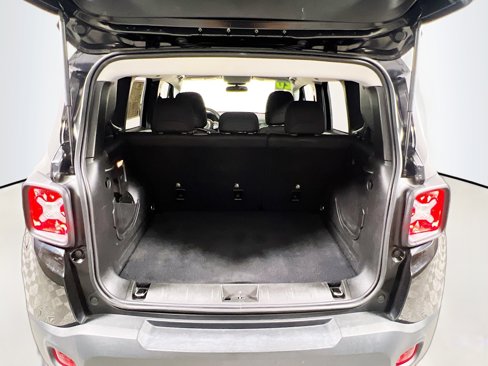 Used 2020 Jeep Renegade Sport image 34