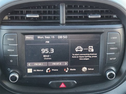 Used 2023 Kia Soul LX image 23