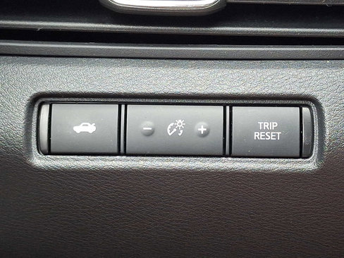 Used 2022 Nissan Altima 2.0 SR image 23