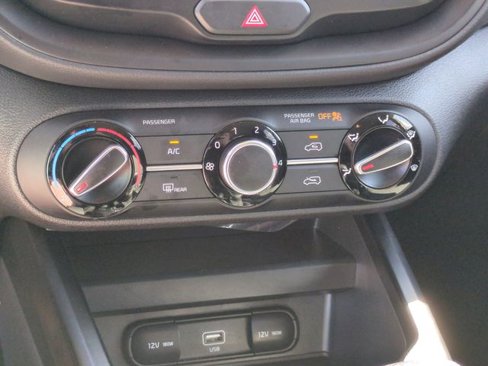 Used 2022 Kia Soul LX image 22