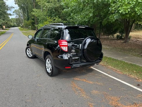 Used 2011 Toyota RAV4 2WD image 11