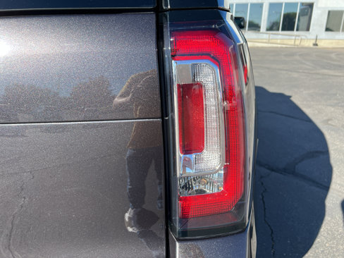 Used 2015 GMC Yukon Denali w/ Premium Package image 4