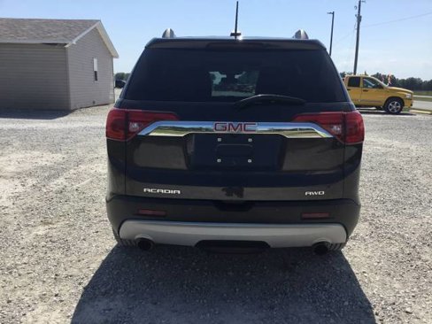 Used 2017 GMC Acadia SLT image 4