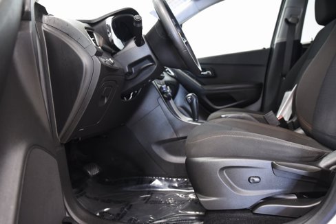 Used 2020 Chevrolet Trax LS w/ Tint and Cruise Package image 17