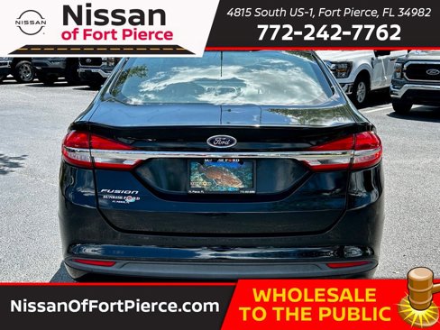Used 2017 Ford Fusion S image 5