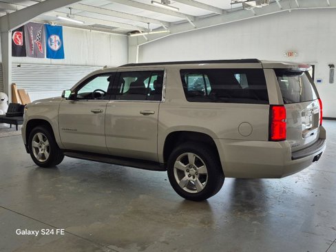 Used 2016 Chevrolet Suburban LT image 6