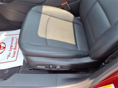 Used 2022 Chevrolet Malibu LT w/ Leather Package image 15