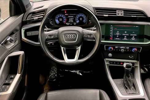 Used 2020 Audi Q3 2.0T Premium w/ Convenience Package image 5