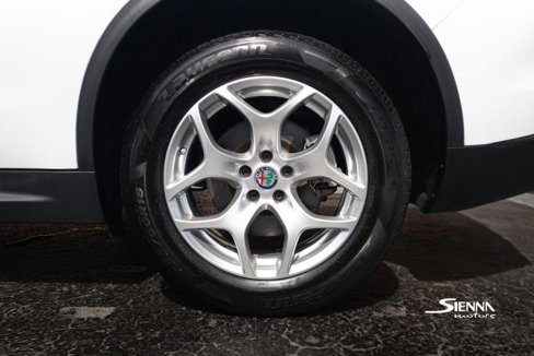Used 2020 Alfa Romeo Stelvio image 43