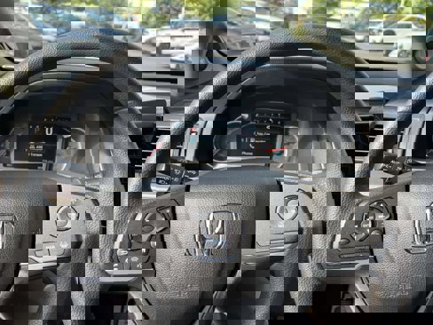 Used 2021 Honda Pilot EX image 23