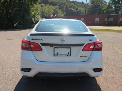 Used 2018 Nissan Sentra SR w/ SR Midnight Edition Package image 5