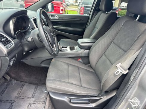 Used 2019 Jeep Grand Cherokee Laredo image 30