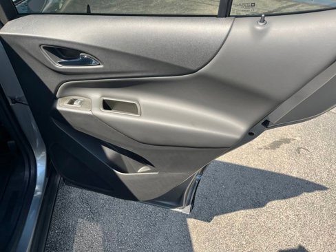 Used 2023 Chevrolet Equinox LT image 28