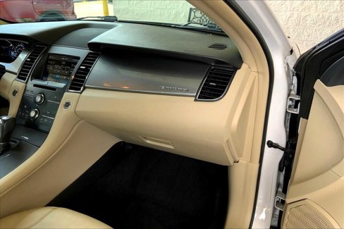 Used 2015 Ford Taurus SEL w/ Equipment Group 201A image 18