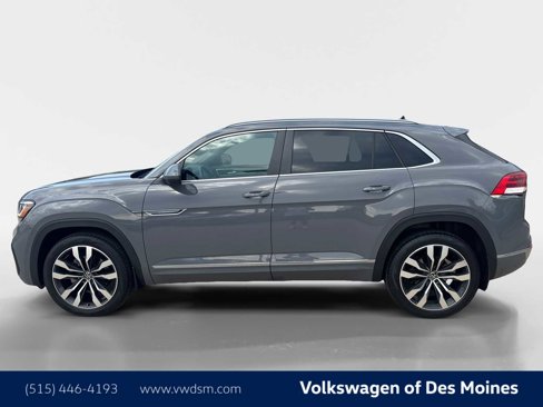 Used 2021 Volkswagen Atlas Cross Sport SEL R-Line w/ Cross Sport MDO Package image 3