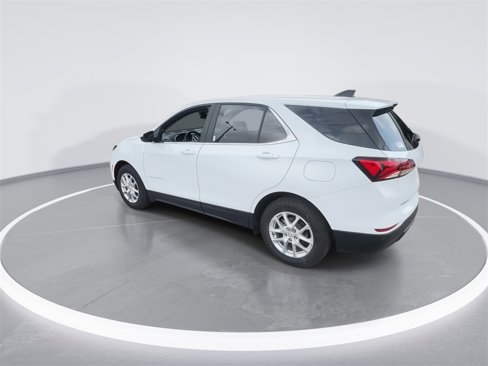 Used 2023 Chevrolet Equinox LT w/ Driver Convenience Package image 6
