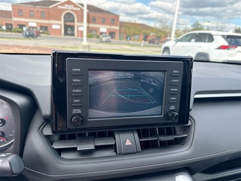 Used 2019 Toyota RAV4 LE image 24