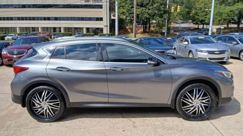 Used 2018 INFINITI QX30 Premium w/ Navigation Package image 8