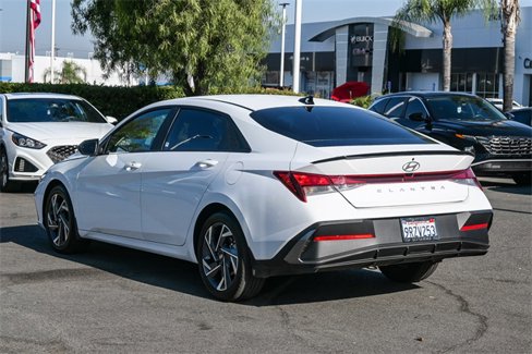Certified 2025 Hyundai Elantra Sport image 7