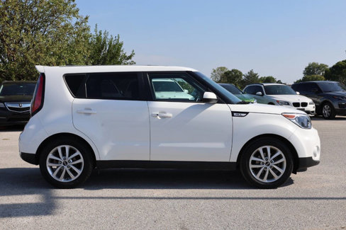 Used 2018 Kia Soul + w/ Audio Package image 7