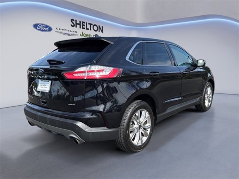 Used 2024 Ford Edge Titanium image 5