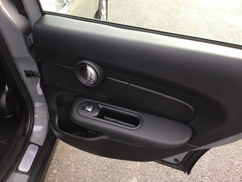 Used 2017 MINI Cooper Clubman ALL4 image 22
