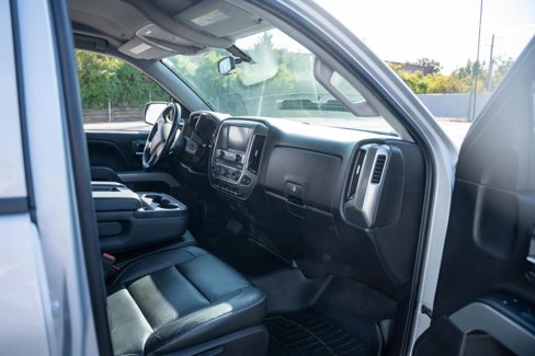 Used 2018 Chevrolet Silverado 1500 LT w/ Redline Edition image 13