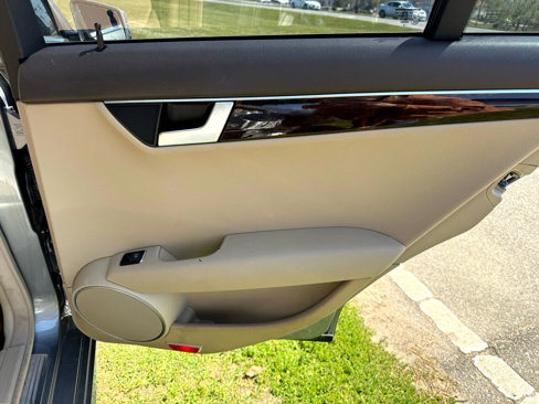 Used 2012 Mercedes-Benz C 250 Sedan image 29