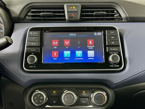 Used 2024 Nissan Versa SV image 23