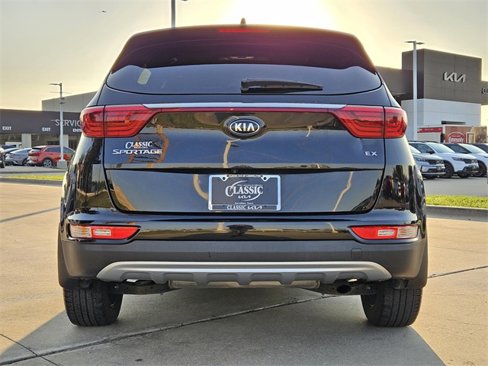 Used 2018 Kia Sportage EX w/ EX Sport Appearance Package image 4