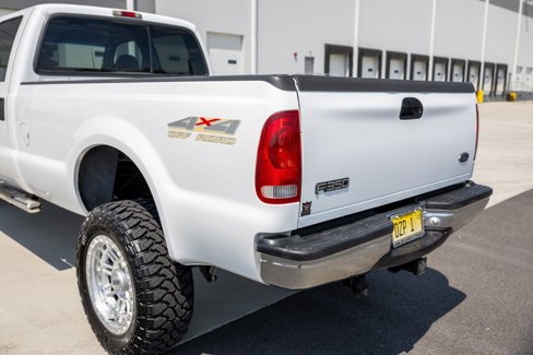 Used 1999 Ford F350 XLT image 17