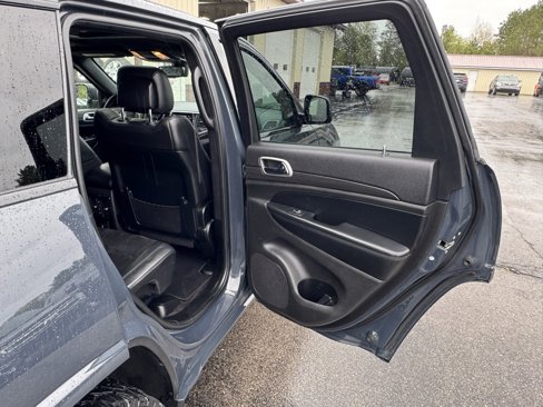 Used 2018 Jeep Grand Cherokee Altitude image 36