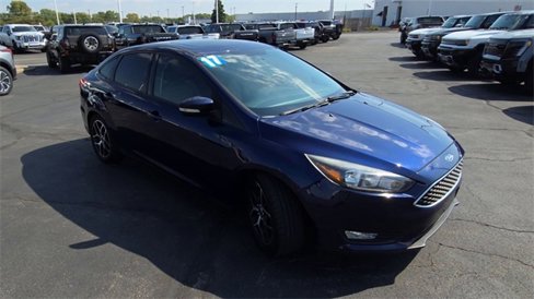 Used 2017 Ford Focus SEL image 2