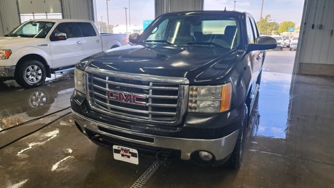 Used 2009 GMC Sierra 2500 SLT w/ SLT Convenience Package image 3