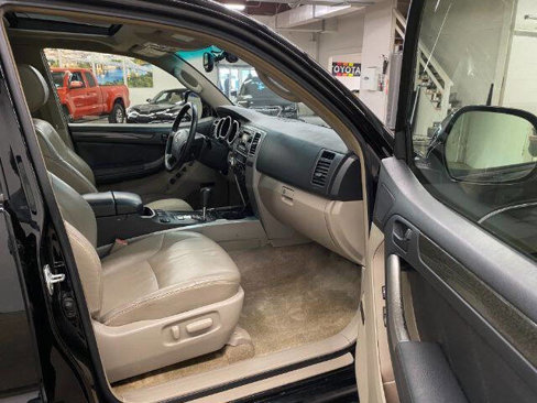 Used 2004 Toyota 4Runner Limited image 18