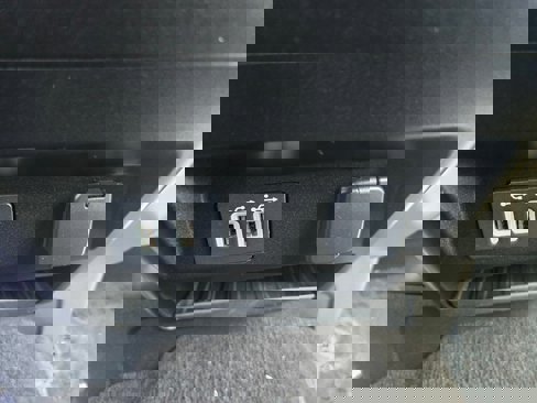 Used 2020 Ford F150 XLT image 16