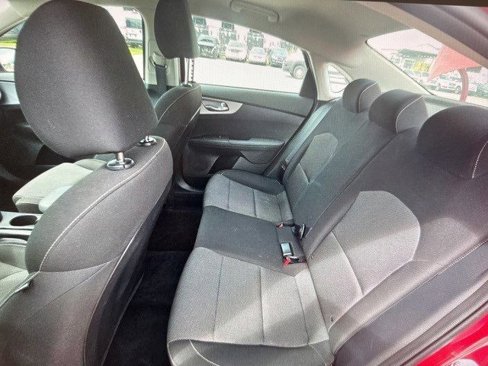 Used 2024 Kia Forte LXS image 6