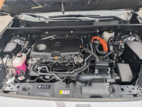 Used 2022 Toyota RAV4 LE image 25