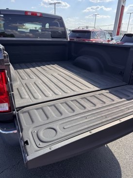 Used 2017 RAM 1500 Tradesman w/ Popular Equipment Group image 11