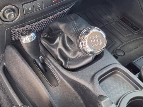 Used 2015 Jeep Wrangler Sahara w/ Dual Top Group image 10