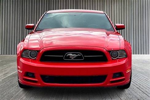 Used 2013 Ford Mustang Premium image 3