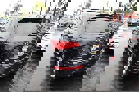Used 2016 Audi Q5 2.0T Premium Plus w/ Technology Package image 5