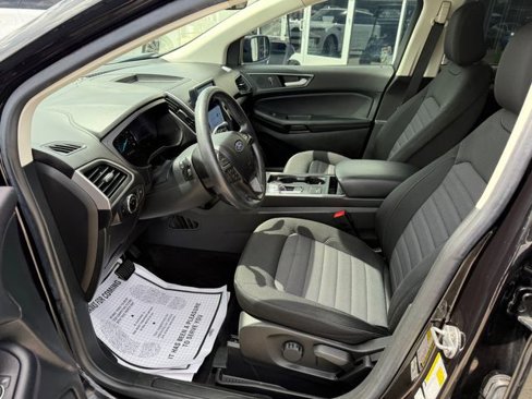 Used 2023 Ford Edge SE w/ Black Appearance Package image 13