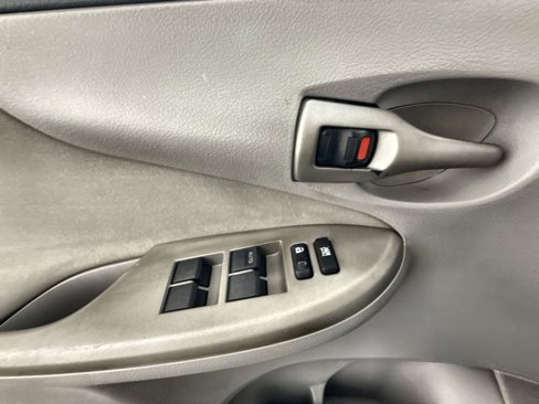 Used 2013 Toyota Corolla L image 14