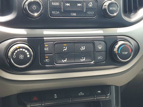 Used 2018 Chevrolet Colorado LT image 29
