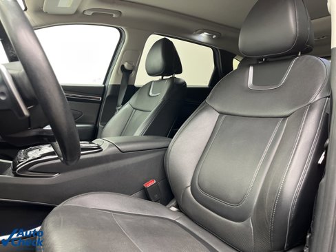Used 2023 Hyundai Tucson Limited image 17