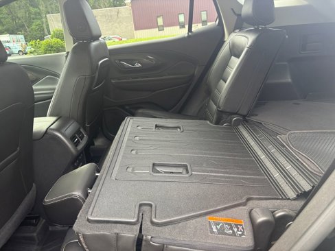 Used 2023 GMC Terrain Denali w/ Denali Premium Package image 28