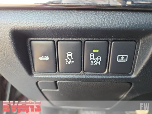 Used 2015 Toyota Avalon Limited image 17