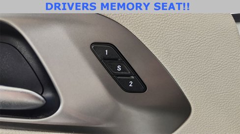Used 2023 Chrysler Pacifica Touring-L image 27